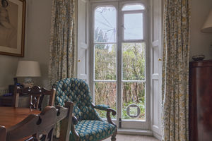 Dining Room- click for photo gallery